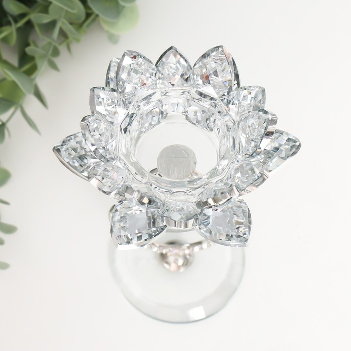 Подсвечник стекло, металл на 1 свечу Подсвечник стекло, металл на 1 свечу "Лотос на кольцах" d-4 см 11,2х9х16,5 см