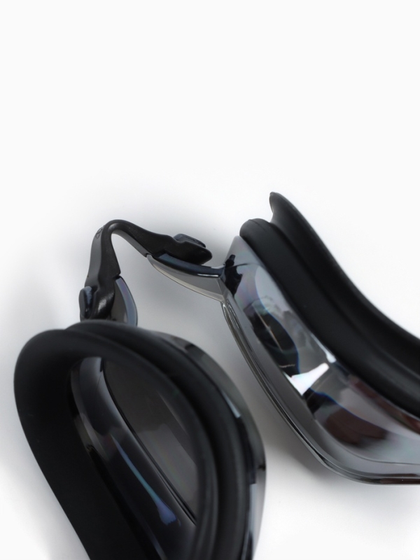 Очки для плавания взрослые, цвет черный зеркальный Очки для плавания взрослые, цвет черный зеркальный