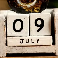 Календарь настольный «Ракушка», 7.5×4×10 см, дерево, чёрный Календарь настольный «Ракушка», 7.5×4×10 см, дерево, чёрный