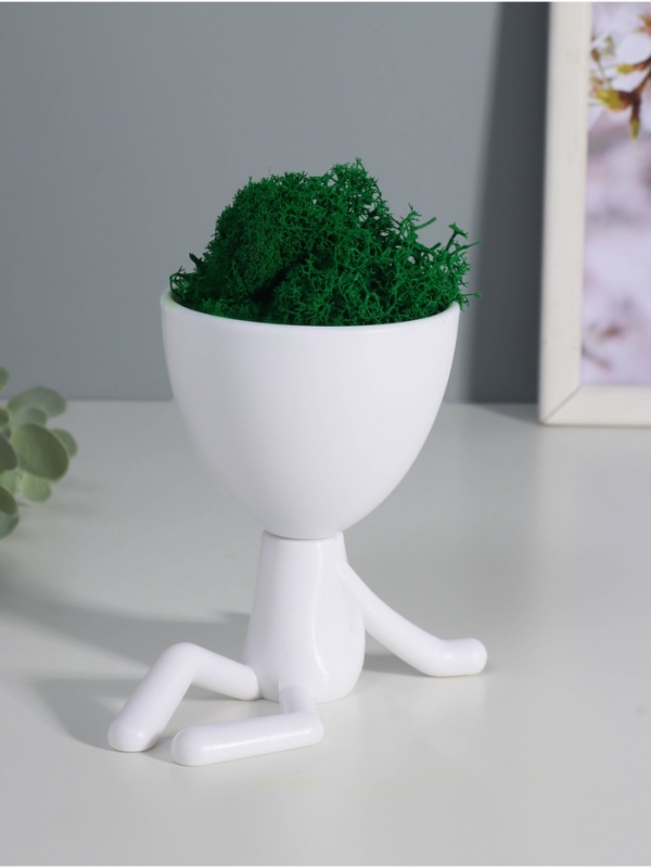Кашпо пластиковое "Мистер Грин на чиле" 10*10,5*7,3 см белый