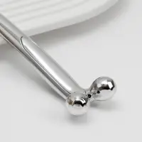 Массажёр для лица и зоны декольте, 2 шара, 14.3&times;4.5 см, серебристый