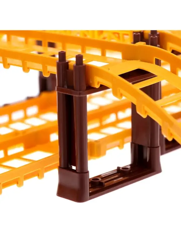 Автотрек &laquo;Стройка&raquo;, с машинкой, краном и фигурками, работает от батареек