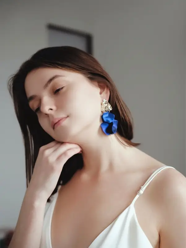 Серьги ассорти &laquo;Ветер&raquo;, мятые треугольники, цвет сине-золотой