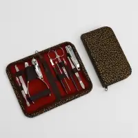Набор маникюрный &laquo;Вензеля&raquo;, 10 предметов, в футляре, коричневый