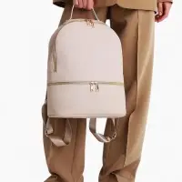 Рюкзак женский на молнии, с карманами, размер 27&times;10&times;34 см, бежевый