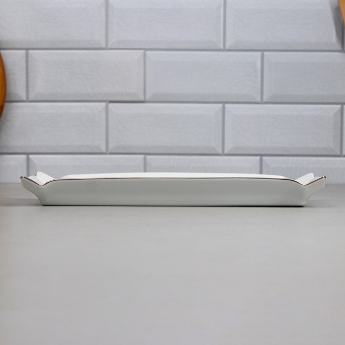 Селедочница Kabab Platter, маленькая, золотая обводка, фарфор, Иран Селедочница Kabab Platter, маленькая, золотая обводка, фарфор, Иран