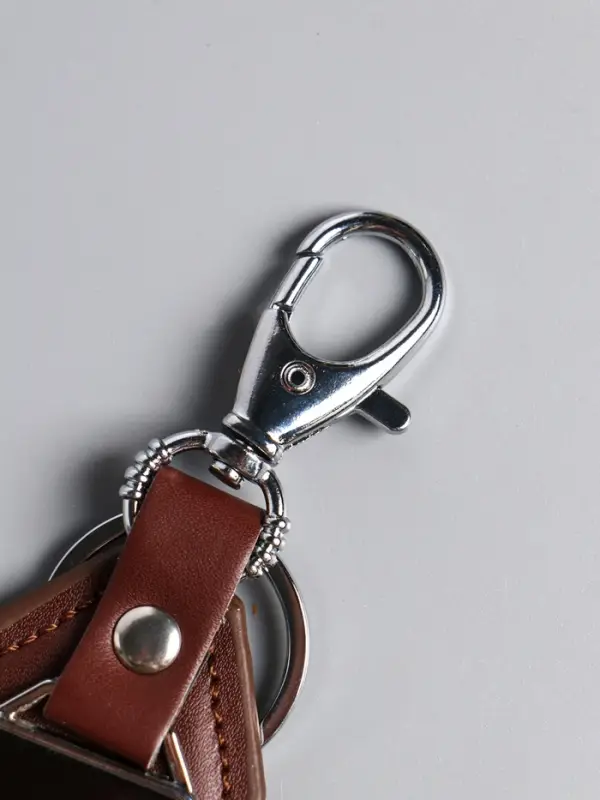 Брелок под нанесение кожзам, металл  Брелок под нанесение кожзам, металл "Бейдж" размер окна 3,2х2,5 см, коричневый 11х4х0,7 см   1090438