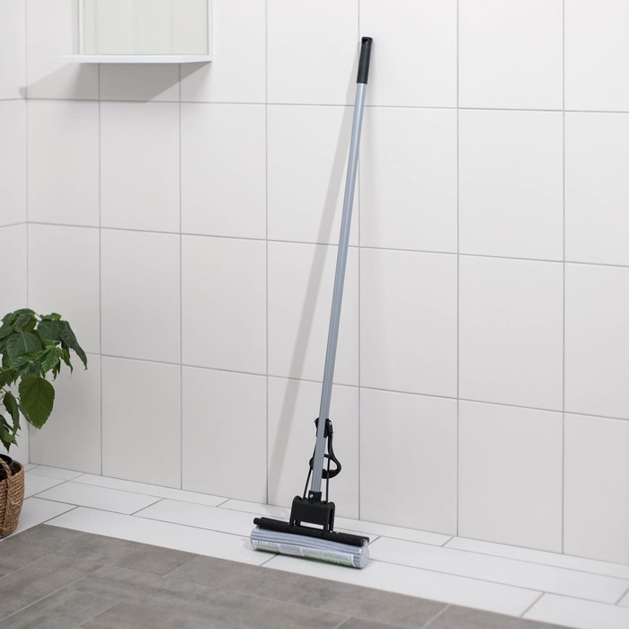 Швабра для мытья пола Доляна, PVA с роликовым отжимом, ручка 120 см, насадка 27 см, цвет микс Швабра для мытья пола Доляна, PVA с роликовым отжимом, ручка 120 см, насадка 27 см, цвет микс