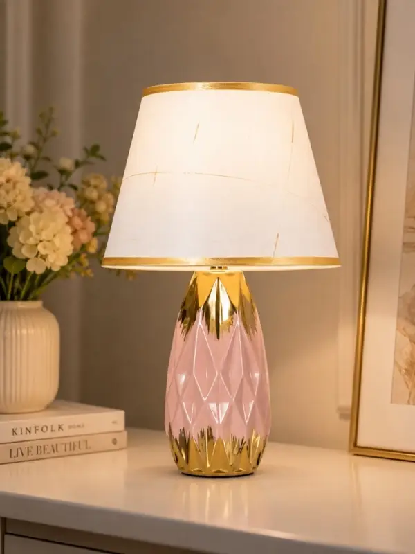 Лампа настольная RISALUX &laquo;Андреа&raquo;, 40 Вт, Е14, золотисто-розовая, 24&times;24&times;40 см