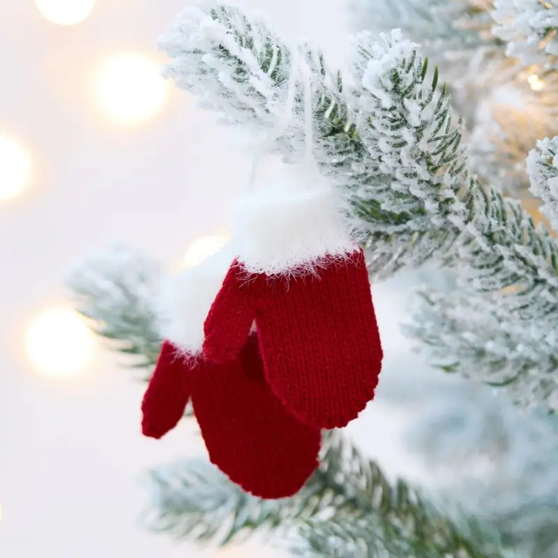 Подвеска на елку «Вьюшка», варежки, красная