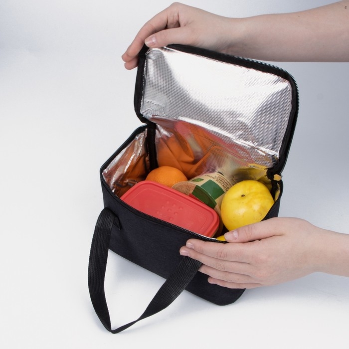 Термосумка на молнии 4,4 л, цвет чёрный Термосумка на молнии 4,4 л, цвет чёрный