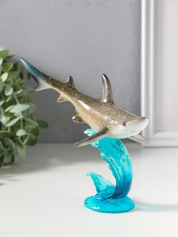 Сувенир полистоун лак "Акула на волне" 16,5х7,7х15,3 см