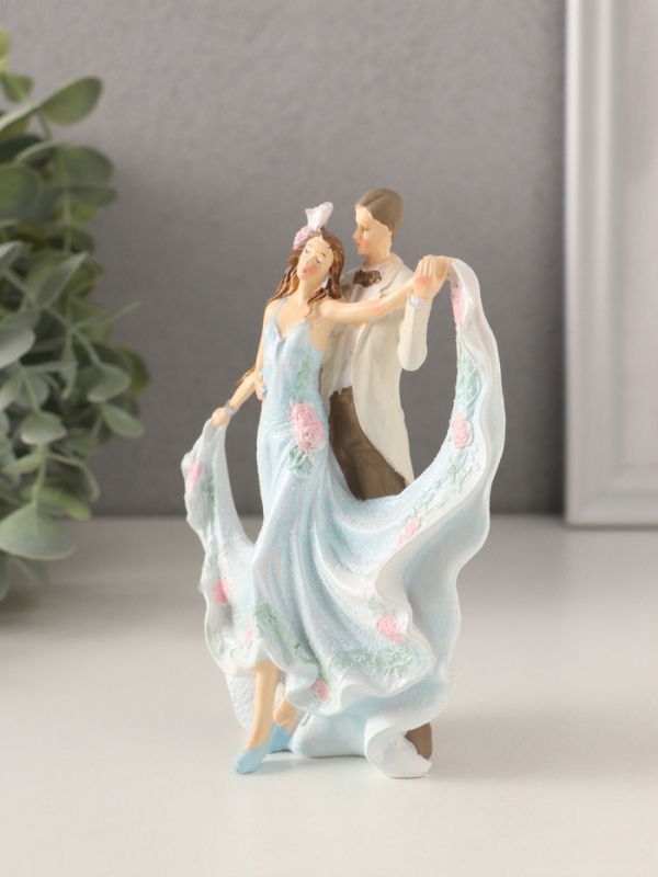 Сувенир полистоун  Сувенир полистоун "Танцующая пара" бело-голубой 9,5х5х13 см