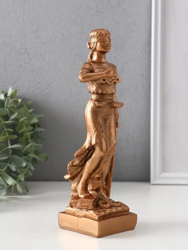 Фигура «Фемида - богиня правосудия», 23×8×7 см, бронза