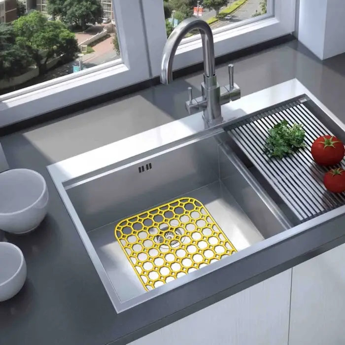 Решётка в раковину Комфорт Плюс, 26×26 см, пластик, МИКС Решётка в раковину Комфорт Плюс, 26×26 см, пластик, МИКС