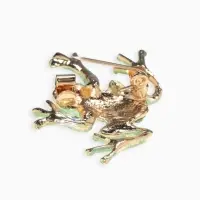 Брошь &laquo;Лягушка&raquo;, волшебная, зелёная в золоте