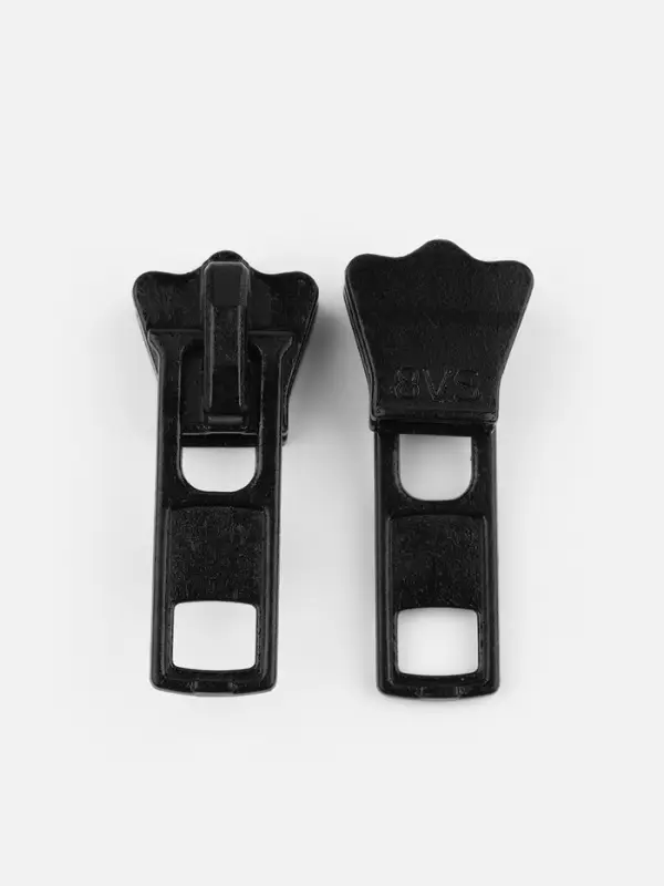 Бегунок для молнии «Трактор», №8, прямоугольный, чёрный Бегунок для молнии «Трактор», №8, прямоугольный, чёрный