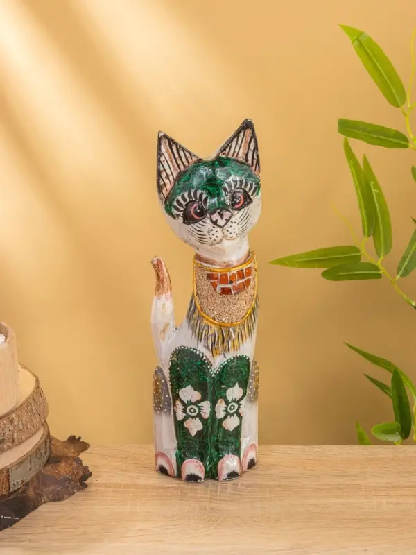 Сувенир «Кошка в ошейнике», 10×4×30 см, дерево, МИКС