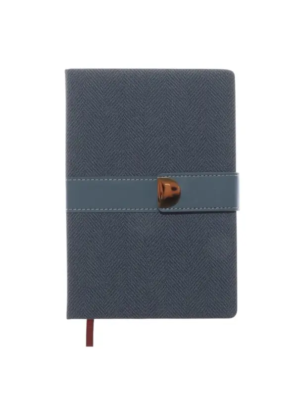 Ежедневник недатированный формат А5, с хлястиком, 128л, линия, пвх, Индиго Ежедневник недатированный формат А5, с хлястиком, 128л, линия, пвх, Индиго