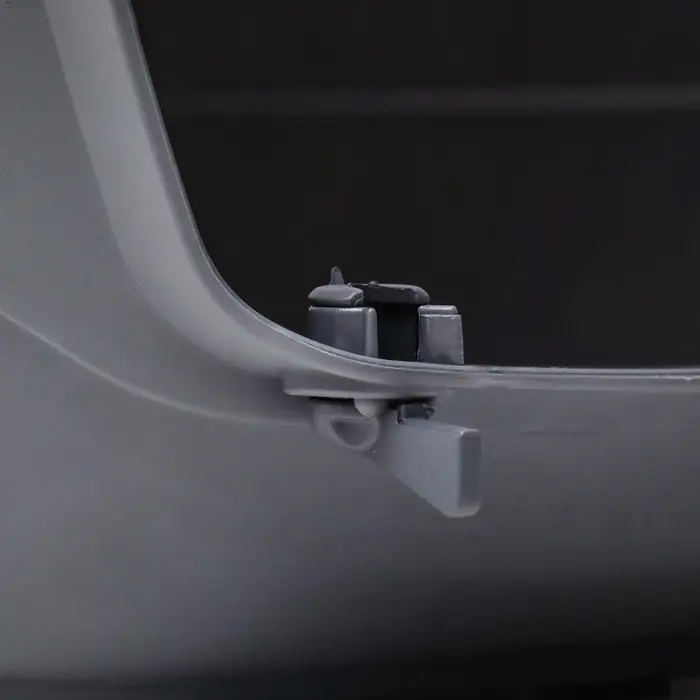 Переноска для животных до 9 кг &laquo;Пижон&raquo;, 43&times;29&times;27.5 см, металлическая дверь, пластик, белая, серая