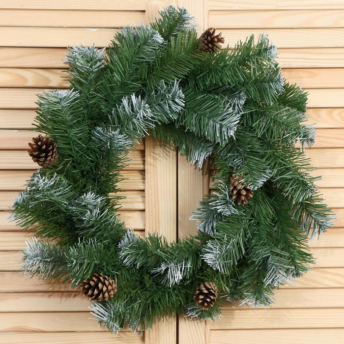 Венок Венок "Рождественский" Белоснежный (шишка золото) 45 см