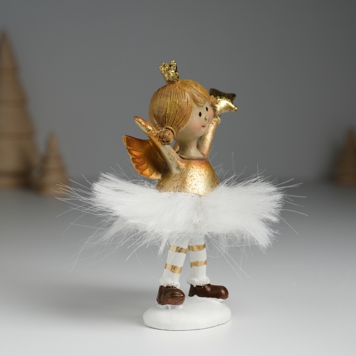 Сувенир полистоун Сувенир полистоун "Ангелочек фея в золотистом платье со звёздочкой в руках" 5,5х5х10,5 см