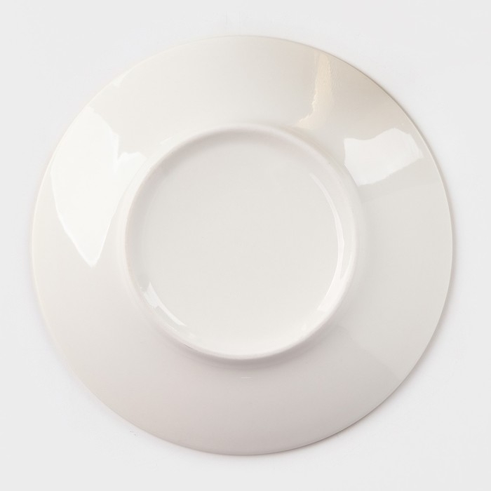 Кофейная пара керамическая «Золото», 3 предмета: чашка 200 мл, блюдце d=14 см, ложка h=12,5 см, цвет золотой Кофейная пара керамическая «Золото», 3 предмета: чашка 200 мл, блюдце d=14 см, ложка h=12,5 см, цвет золотой