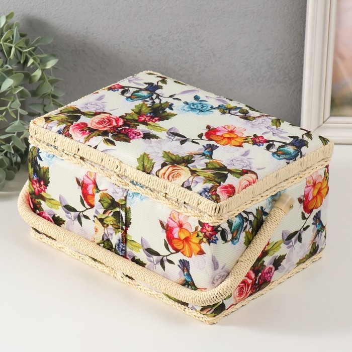 Шкатулка для рукоделия Шкатулка для рукоделия "Птицы в розовом саду" 19х26х14,5 см