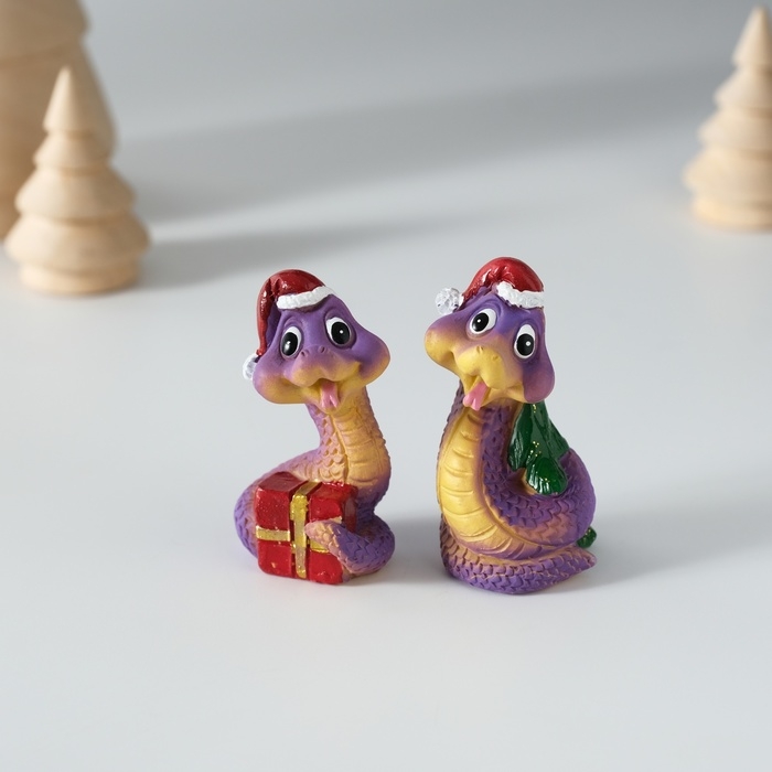 Сувенир полистоун Сувенир полистоун "Фиолетовая змейка" МИКС 4х3х5 см