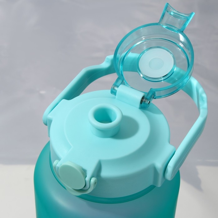 Бутылка для воды с наклейками «Спорт», 2,25 л Бутылка для воды с наклейками «Спорт», 2,25 л