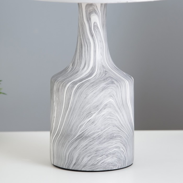 Настольная лампа Настольная лампа "Изель" E14 40Вт серый 22,5х22,5х37 см RISALUX