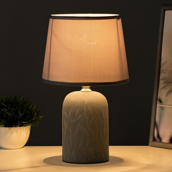 Настольная лампа Настольная лампа "Фенди" Е14 40Вт серый 17,8х17,8х30 см RISALUX