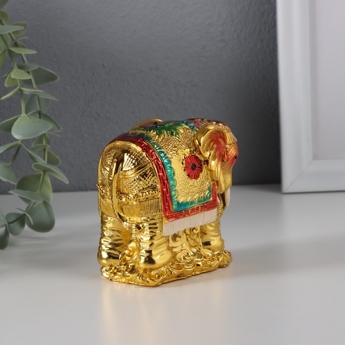 Нэцке полистоун Нэцке полистоун "Индийский слон на золотых слитках" золото 4,6х8,8х8 см