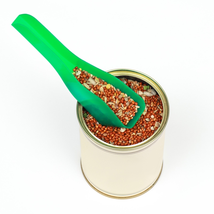 Ложка для корма птиц 12,5 х 1,5 х 3,5 см, зелёная Ложка для корма птиц 12,5 х 1,5 х 3,5 см, зелёная