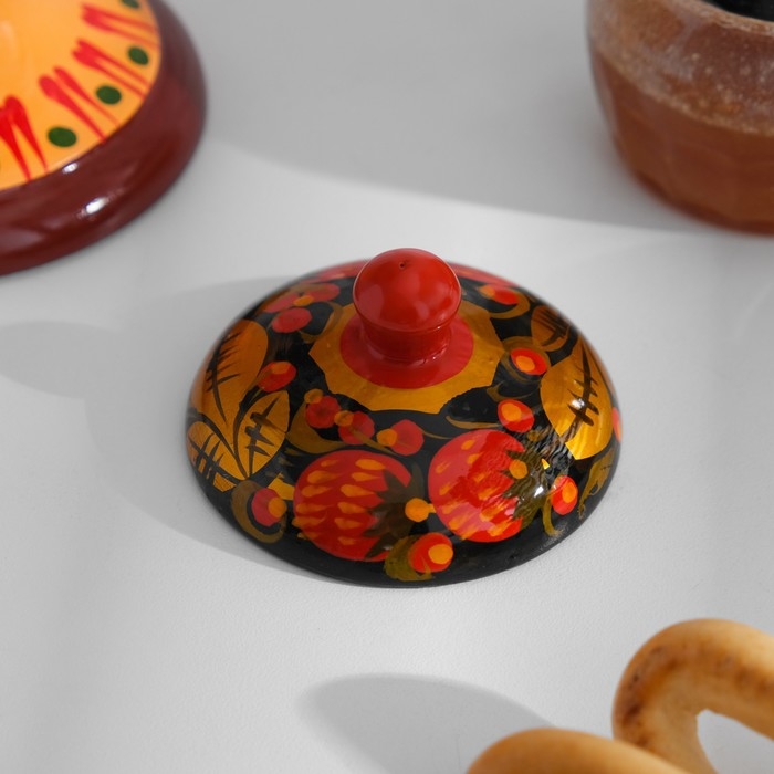 Солонка &laquo;Хохлома&raquo; с крышкой, 8,5 х 5,5 см