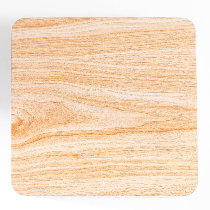 Шкатулка металл квадрат Шкатулка металл квадрат "Ромбы" белая, крышка под дерево 6х17х17 см