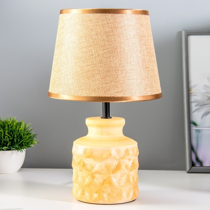 Настольная лампа Настольная лампа "Элой" Е14 40Вт оранжевый 20х20х33см RISALUX