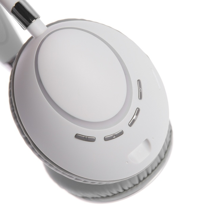 Наушники AKZ K53, беспроводные, полноразмерные, микрофон, подсветка RGB, белые Наушники AKZ K53, беспроводные, полноразмерные, микрофон, подсветка RGB, белые