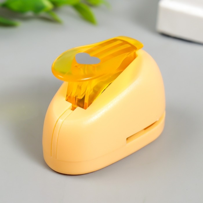 Фигурный компостер Фигурный компостер "Рукоделие. Узор 070" 5,2х3,2х4,0 см, d = 1 см