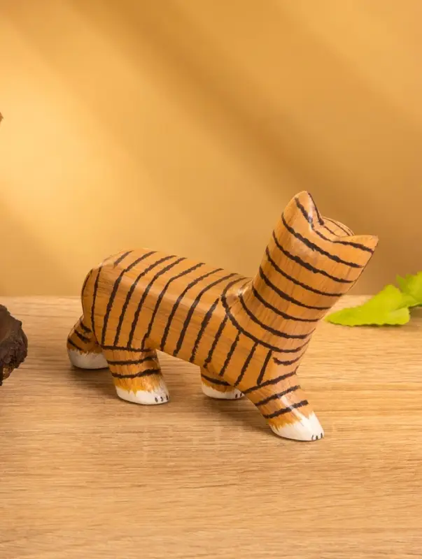 Сувенир «Полосатая кошка», 11×3×9 см, дерево, МИКС