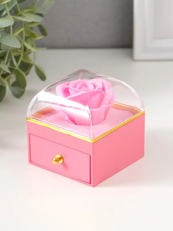 Шкатулка пластик "Роза в футляре" розовая 6,8х6,8х7,5 см