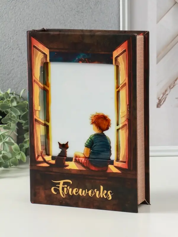 Шкатулка - книга световая &laquo;Малыш и кот наблюдают за салютом&raquo;, 28&times;19&times;6 см