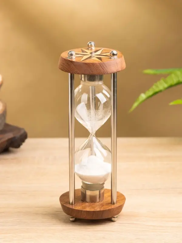 Песочные часы &laquo;Стороны света&raquo;, 6.5&times;6.5&times;18.6 см, на 1.5 минуты