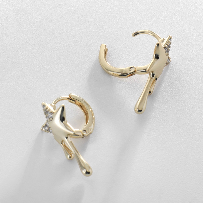 Серьги-кольца XUPING тающая звезда, цвет белый в золоте, d=2 см Серьги-кольца XUPING тающая звезда, цвет белый в золоте, d=2 см