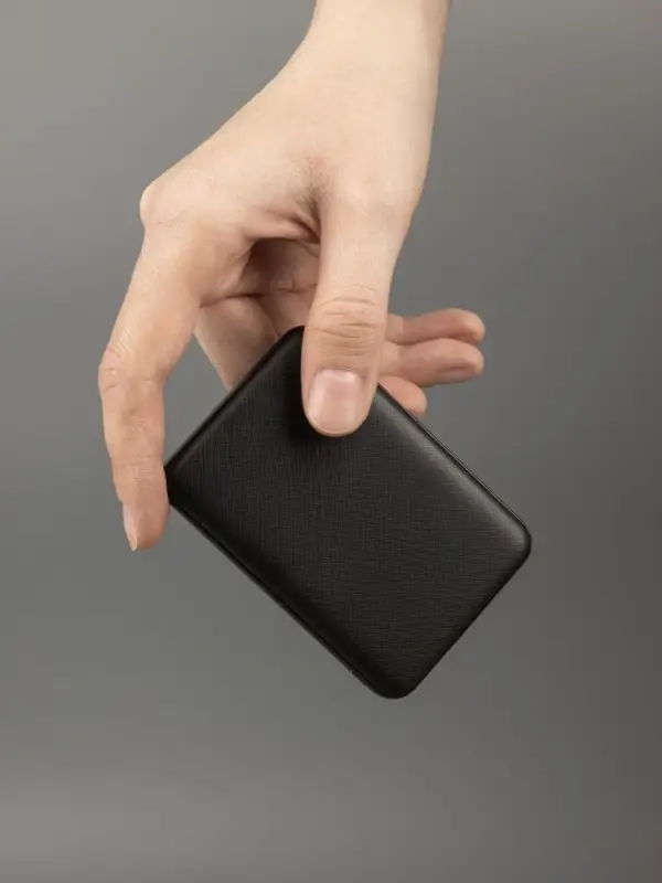 Внешний аккумулятор Uniscend Full Feel Type-C, 5000 мАч, черный Внешний аккумулятор Uniscend Full Feel Type-C, 5000 мАч, черный