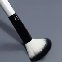 Набор кистей для макияжа SMOKY, 8 шт., чехол на молнии, белый, чёрный