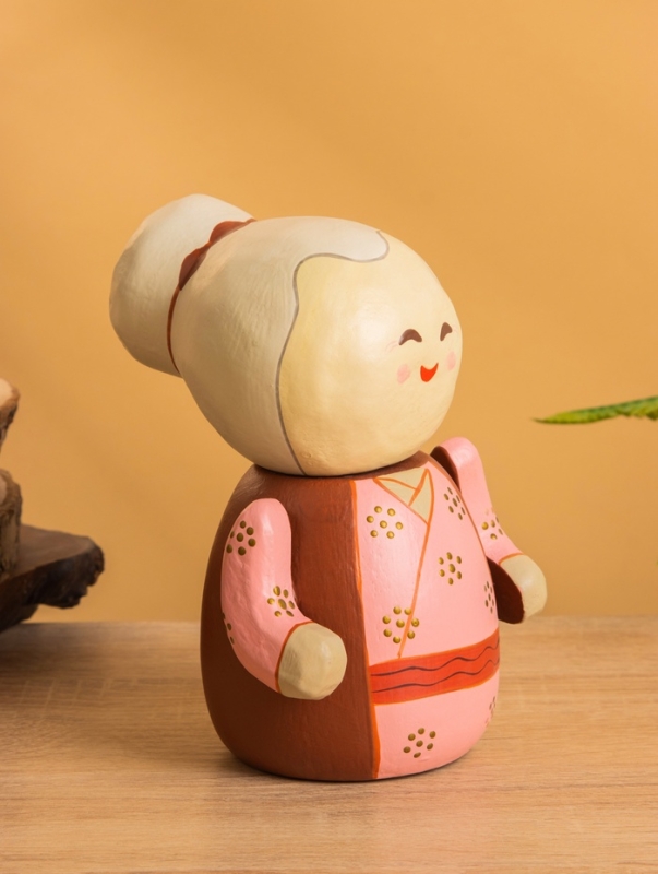 Деревянная кукла кокеши «Бабушка Юки», 11×11×16 см Деревянная кукла кокеши «Бабушка Юки», 11×11×16 см