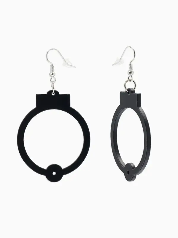 Серьги акриловые &laquo;Наручники&raquo;, чёрные в серебре