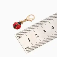 Шарм для браслета на карабине &laquo;Божья коровка&raquo;, красно-чёрный в золоте