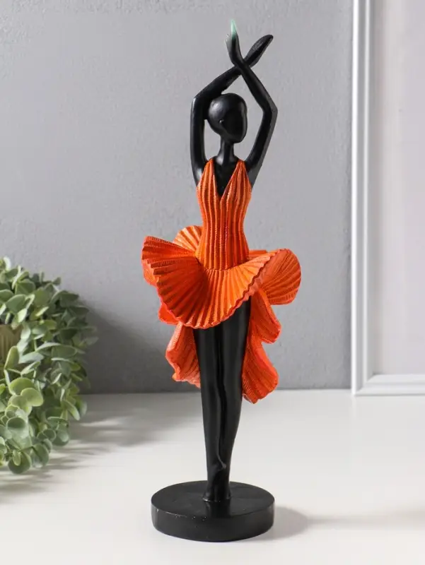 Сувенир полистоун "Девушка в ярко-оранжевом платье - фламенко" чёрный 12х10,3х39 см